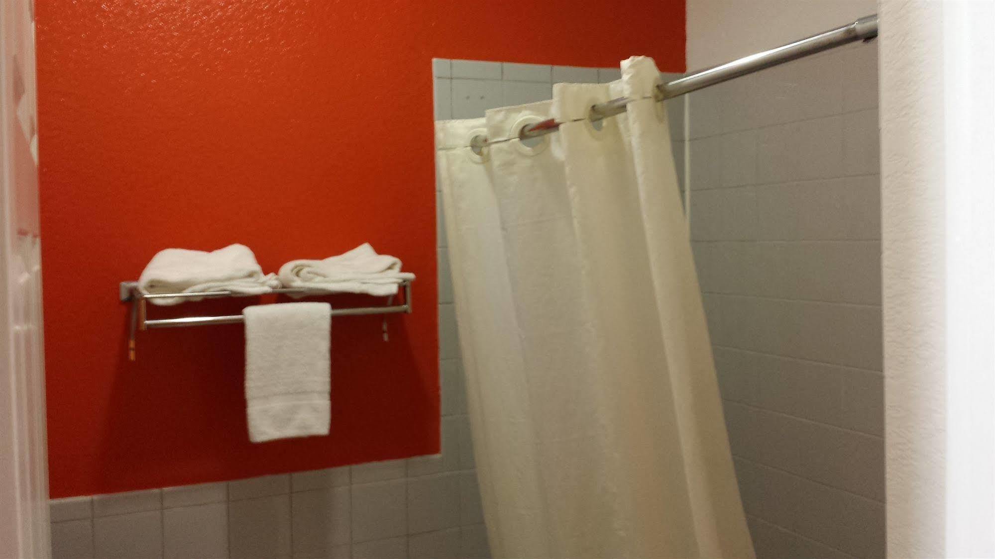 Regency Suites Iah Beltway 8 휴스턴 외부 사진